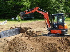 P1010489 Easy Digging